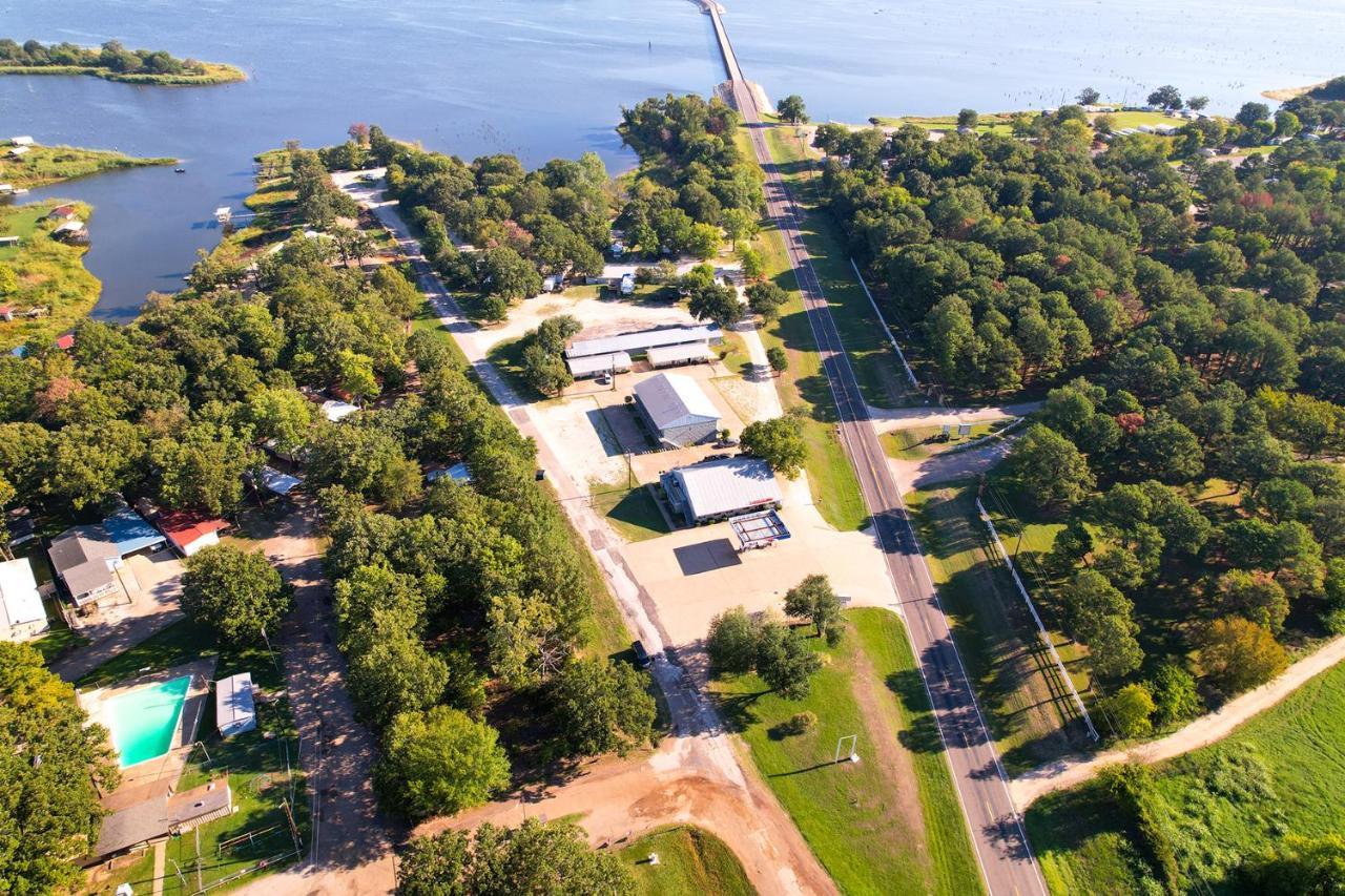Axtons Bass City Lake Front Resort Emory Zewnętrze zdjęcie